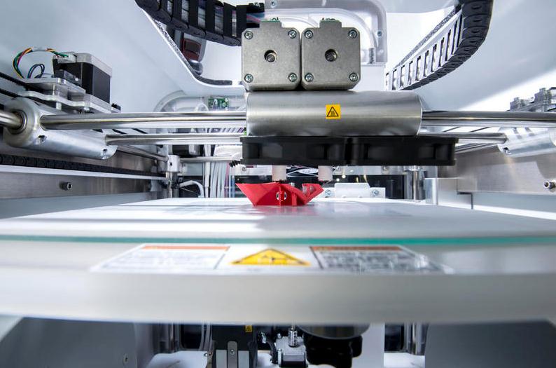 公司引進先進生產設備，印刷硬件引領印刷行業